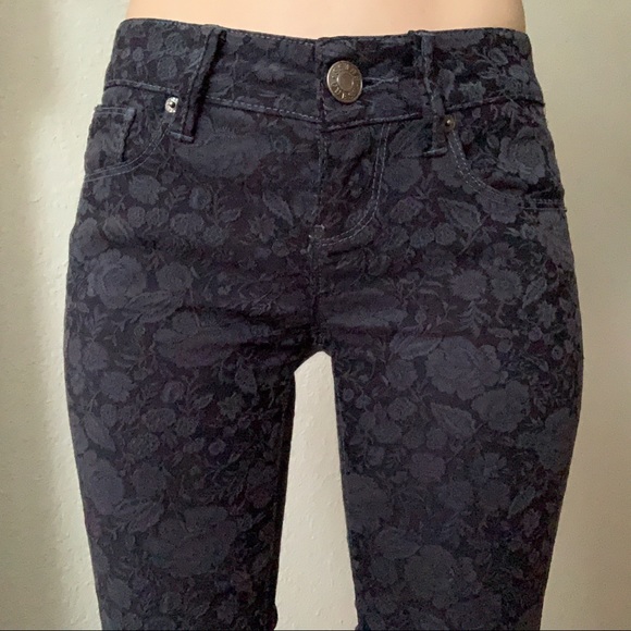 Guess Skinny Jeggings - Picture 7 of 8